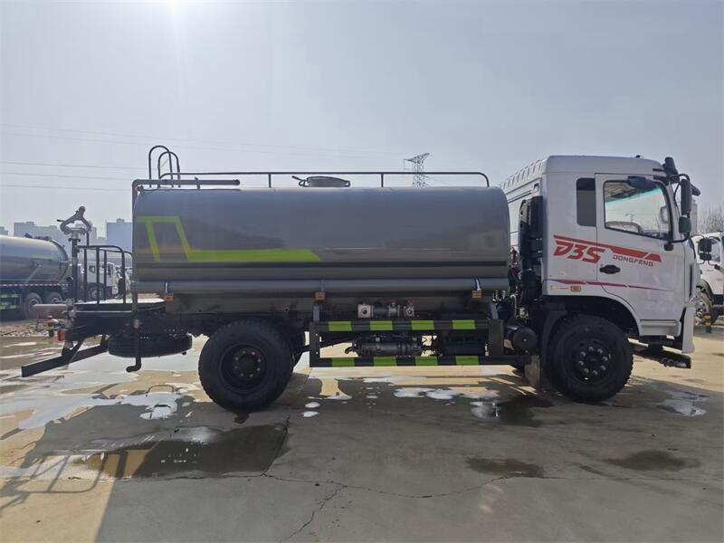 東風D3S玉柴170匹馬力灑水車