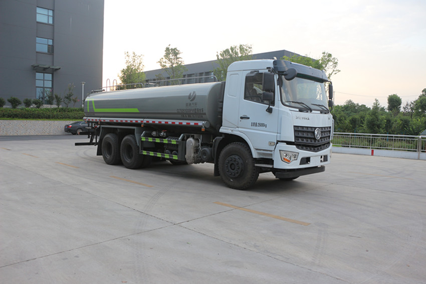 東風專底22方抑塵車-霧炮車