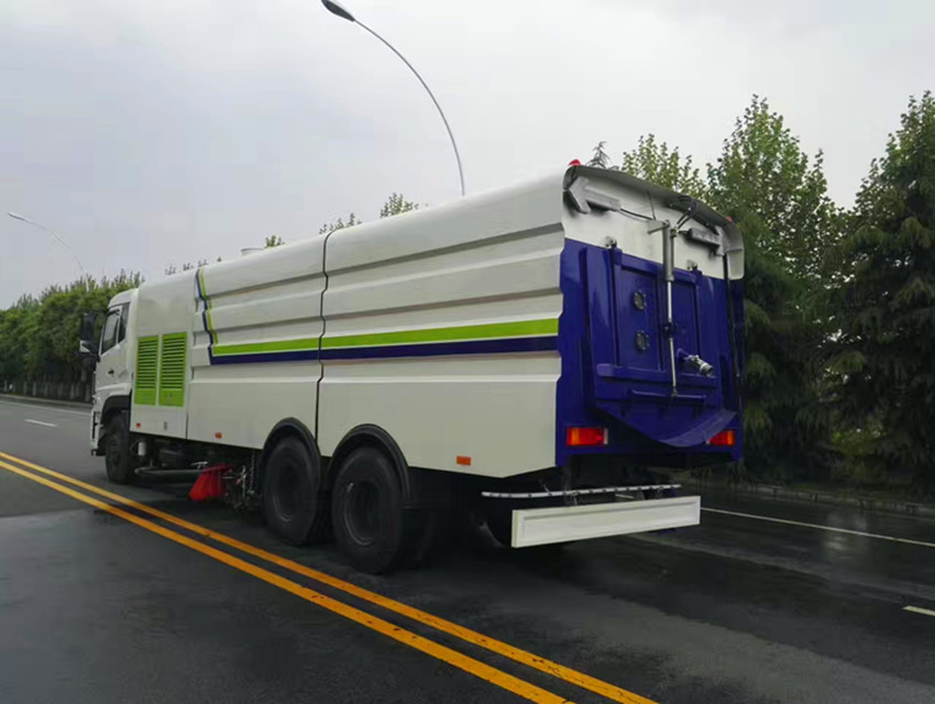 東風(fēng)天龍洗掃車(chē)-20方洗掃車(chē)